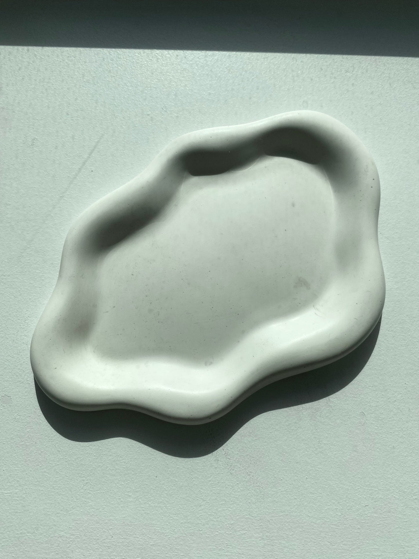 Irregular Cloud Tray